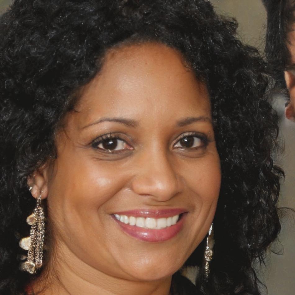 Portrait de Claire Rousseau, coach en objectifs financiers
